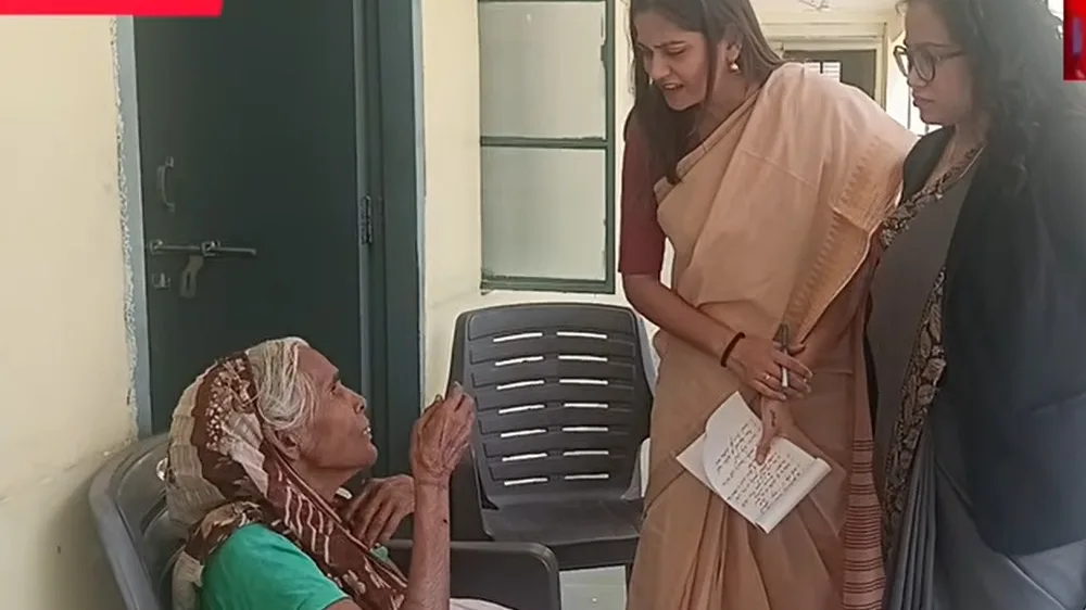 बीएसएलएसए का सहारा वृद्धाश्रम में निरीक्षण, 15 दिनों में आधार लिंकिंग और योजनाओं से जोड़ने का निर्देश 1 बीएसएलएसए का सहारा वृद्धाश्रम में निरीक्षण, 15 दिनों में आधार लिंकिंग और योजनाओं से जोड़ने का निर्देश