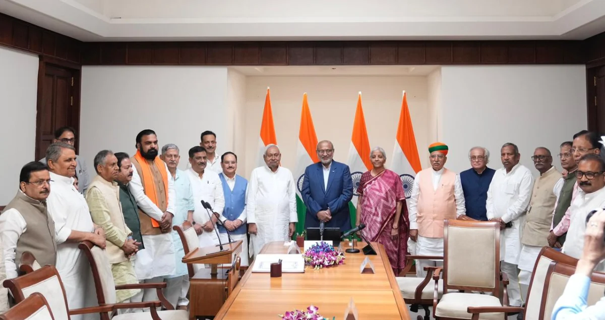 आज तय होगा बिहार के नए मुख्यमंत्री का नाम, दिल्ली में बीजेपी की अहम बैठक 1 आज तय होगा बिहार के नए मुख्यमंत्री का नाम, दिल्ली में बीजेपी की अहम बैठक