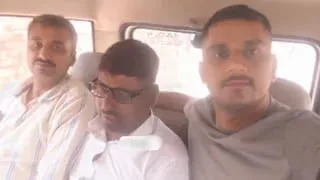 आदापुर थाना में रिश्वतखोरी का भंडाफोड़: निजी मुंशी 14 हजार लेते रंगे हाथ गिरफ्तार, थानाध्यक्ष पर भी उठे सवाल 1 आदापुर थाना में रिश्वतखोरी का भंडाफोड़: निजी मुंशी 14 हजार लेते रंगे हाथ गिरफ्तार, थानाध्यक्ष पर भी उठे सवाल