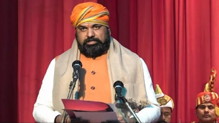 सम्राट चौधरी कौन हैं, कैसे तय हुआ बिहार के 24वें मुख्यमंत्री तक का सफर, मुरेठा संकल्प से सत्ता तक की कहानी 1 सम्राट चौधरी कौन हैं, कैसे तय हुआ बिहार के 24वें मुख्यमंत्री तक का सफर, मुरेठा संकल्प से सत्ता तक की कहानी