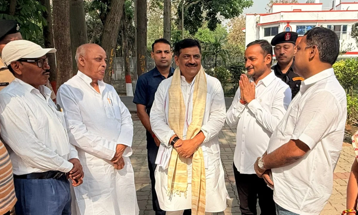 जदयू राष्ट्रीय कार्यकारी अध्यक्ष संजय झा से भागलपुर प्रतिनिधिमंडल की शिष्टाचार मुलाकात, संगठन मजबूती पर हुई चर्चा 1 जदयू राष्ट्रीय कार्यकारी अध्यक्ष संजय झा से भागलपुर प्रतिनिधिमंडल की शिष्टाचार मुलाकात, संगठन मजबूती पर हुई चर्चा