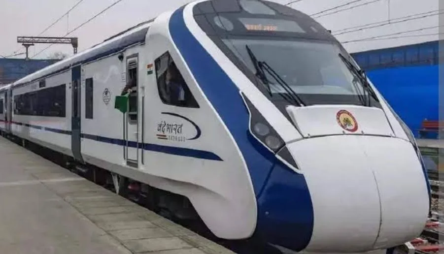 वंदे भारत ट्रेन में यात्रियों से अव्यवस्था और कथित शोषण के आरोप, शिकायत पीएम और रेल मंत्रालय तक पहुंची 1 वंदे भारत ट्रेन में यात्रियों से अव्यवस्था और कथित शोषण के आरोप, शिकायत पीएम और रेल मंत्रालय तक पहुंची