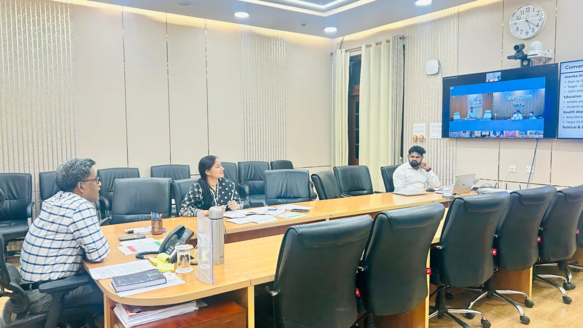 बिहार में डिजिटल जनगणना की बिछी बिसात: मुख्य सचिव ने जिलों की रैंकिंग से खोला रिपोर्ट कार्ड, पिछड़ने वाले कप्तानों को सुधार के लिए एक हफ्ते की मोहलत