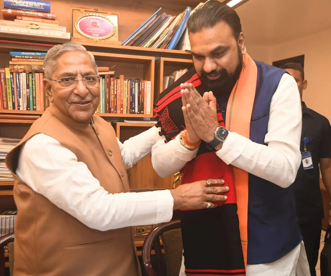 मुख्यमंत्री सम्राट चौधरी ने पटना सिटी में नागालैंड के राज्यपाल नंदकिशोर यादव से की मुलाकात 1 मुख्यमंत्री सम्राट चौधरी ने पटना सिटी में नागालैंड के राज्यपाल नंदकिशोर यादव से की मुलाकात