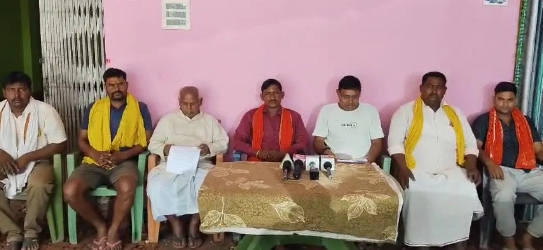 सबौर में गंगा की लहरों का तांडव: ममलखा में अस्तित्व की लड़ाई लड़ रहे ग्रामीण; जमीन और मकान लील रही नदी, प्रशासन की 'बोरियों' वाली राजनीति पर भड़के लोग
