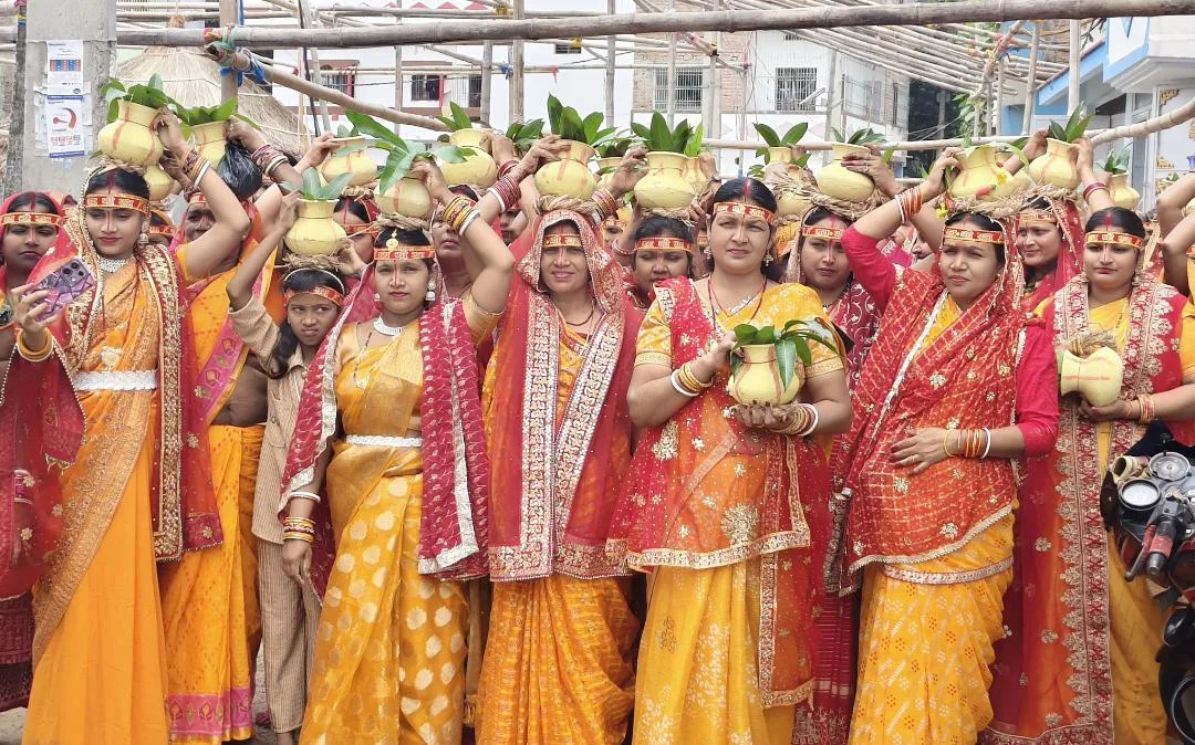ग्रीन सिटी कॉलोनी में बजरंगबली प्रतिमा की प्राण प्रतिष्ठा, 51 महिलाओं की भव्य कलश यात्रा 1 ग्रीन सिटी कॉलोनी में बजरंगबली प्रतिमा की प्राण प्रतिष्ठा, 51 महिलाओं की भव्य कलश यात्रा