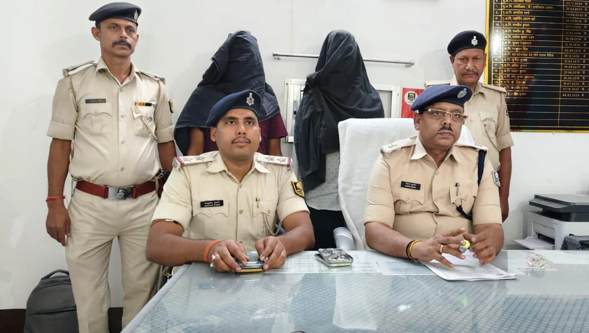 कहलगांव पुलिस की बड़ी ‘दियारा स्ट्राइक’: कुख्यात टिब्बा मंडल और अकबाली यादव गिरफ्तार; पन्नूचक रंगदारी कांड का हुआ खुलासा, 14 मुकदमों का ‘डॉन’ चढ़ा हत्थे