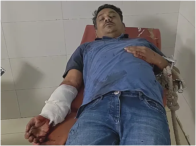 20 साल की नफरत का खौफनाक अंजाम: आरा में युवक ने पूर्व एयरफोर्स सार्जेंट पर किया जानलेवा हमला