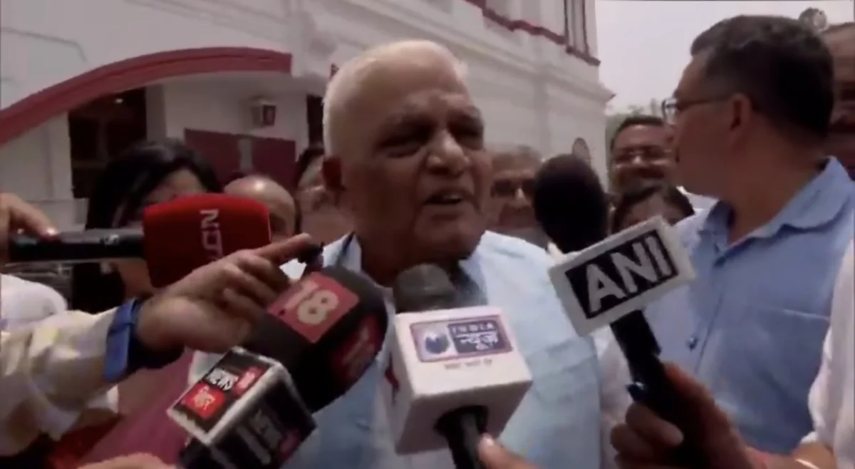 पिता का संघर्ष, बेटे का राजतिलक: शकुनी चौधरी बोले- 'जो मैं नहीं कर सका, वो सम्राट ने कर दिखाया' 2 पिता का संघर्ष, बेटे का राजतिलक: शकुनी चौधरी बोले- 'जो मैं नहीं कर सका, वो सम्राट ने कर दिखाया'