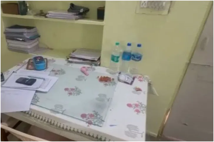 ‘दारू के साथ चिप्स भी रखा करो…’ चोरी के बाद मैसेज छोड़ने वाला शातिर चोर गिरफ्तार