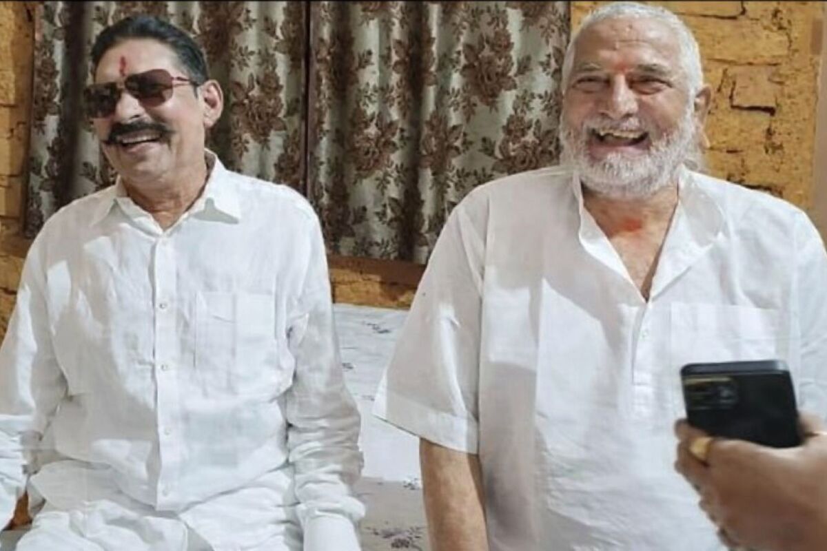 कभी थे कट्टर दुश्मन, अब एक मंच पर—संन्यास से पहले ‘महादंगल’ से बदली कहानी 1 कभी थे कट्टर दुश्मन, अब एक मंच पर—संन्यास से पहले ‘महादंगल’ से बदली कहानी