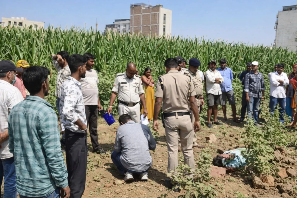 पटनासिटी में सनसनीखेज हत्या: सैलून कर्मी का शव खेत में मिला, गला रेतकर हत्या की आशंका