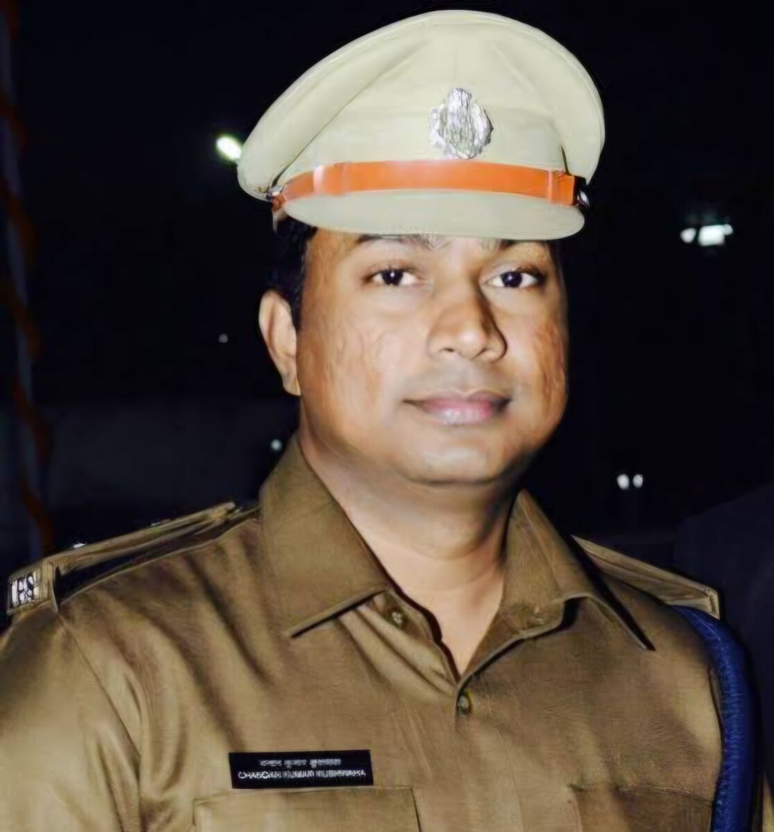 रिश्वत लेते पकड़े गए दारोगा पर बड़ी कार्रवाई: 5 साल बाद सेवा से बर्खास्त, DIG ने दिया सख्त संदेश 1 रिश्वत लेते पकड़े गए दारोगा पर बड़ी कार्रवाई: 5 साल बाद सेवा से बर्खास्त, DIG ने दिया सख्त संदेश