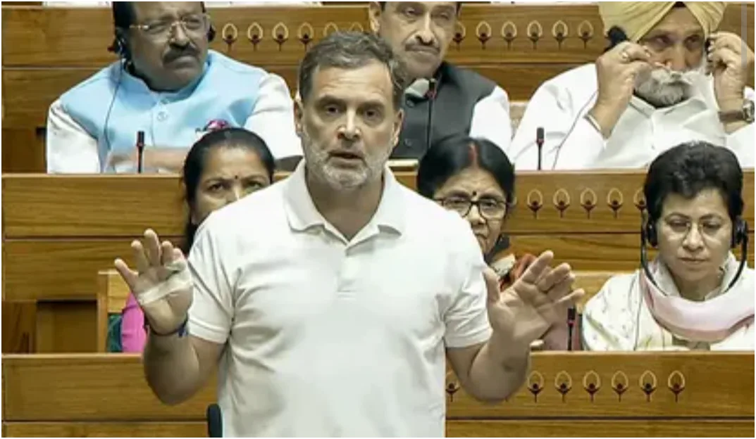 महिला आरक्षण बिल पर लोकसभा में हंगामा, राहुल गांधी के बयान पर तीखी नोकझोंक, स्पीकर ने हटाए शब्द