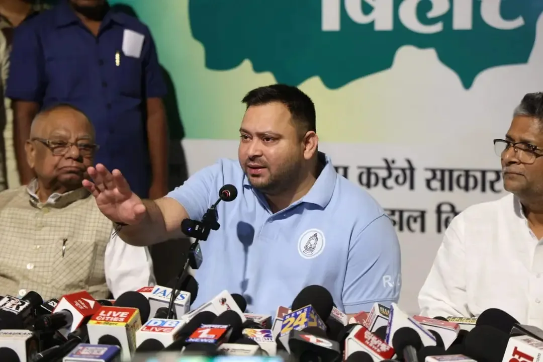 पेट्रोल-डीजल की बढ़ती कीमतों पर भड़के तेजस्वी यादव, बोले- “जनता की जेब काट रही डबल इंजन सरकार”