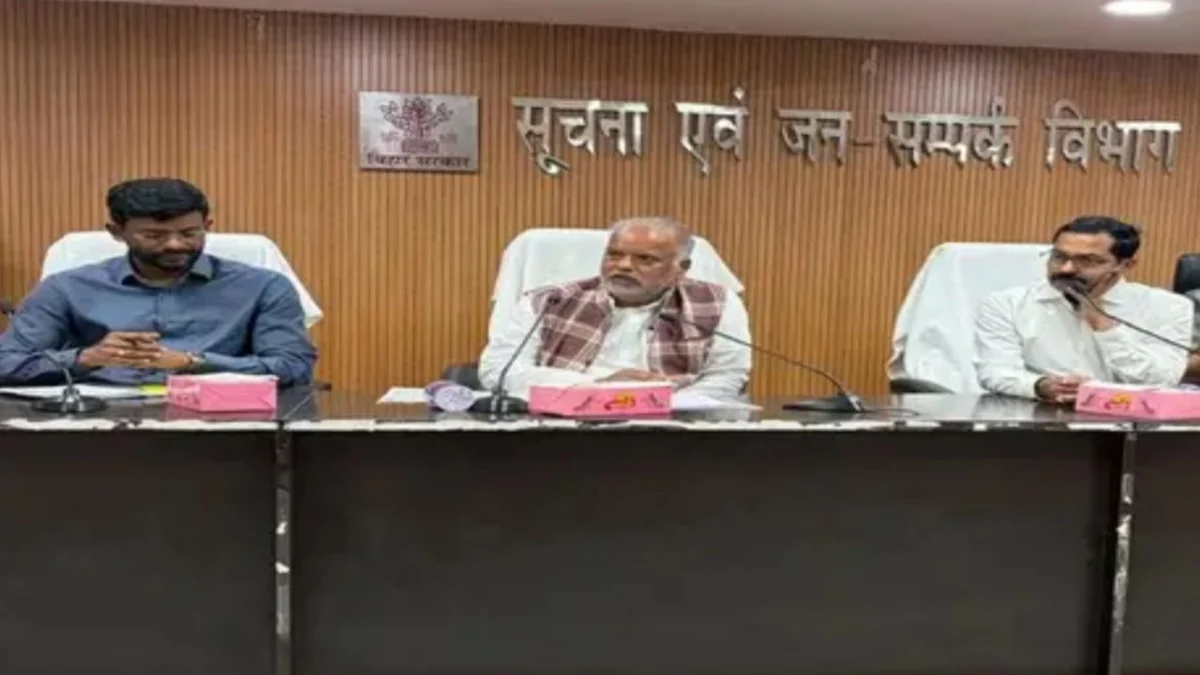 ​बिहार के बदलते ‘अक्स’ और सुशासन के 20 साल: सूचना मंत्री श्रवण कुमार ने मीडिया को बताया विकास का सारथी, नकारात्मकता मिटाने का आह्वान