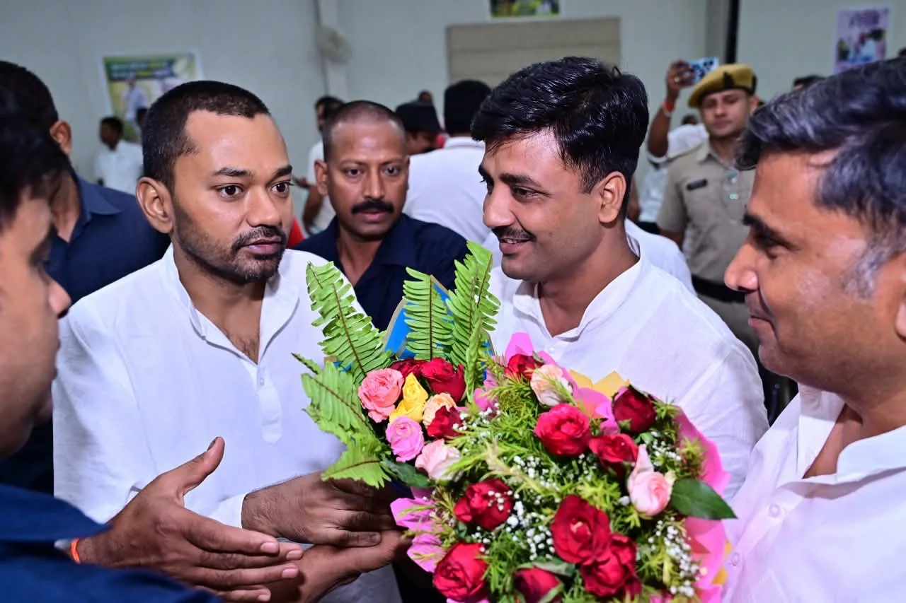 अस्पतालों में दवा और जांच के लिए अब नहीं कटेगा चक्कर: स्वास्थ्य मंत्री निशांत कुमार का अधिकारियों को सख्त निर्देश; नर्सिंग अभ्यर्थियों की बहाली पर भी बड़ा आश्वासन