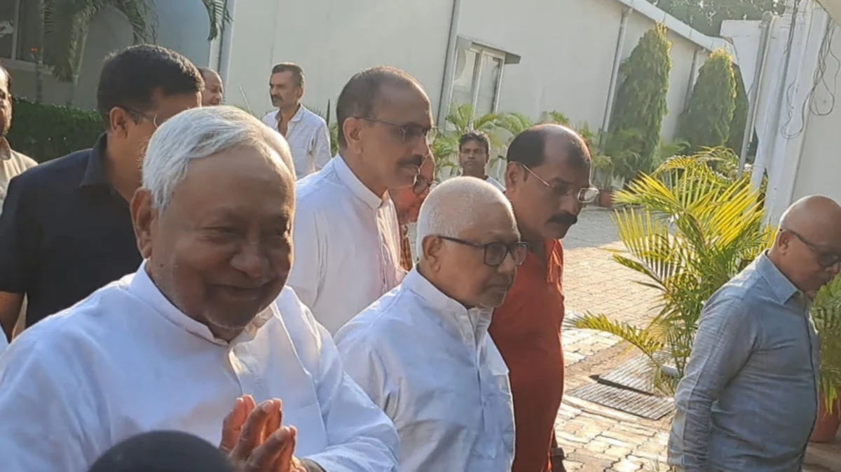 पटना के गांधी मैदान में 7 मई को होगा भव्य शपथ ग्रहण, अचानक JDU दफ्तर पहुंचे नीतीश कुमार 1 पटना के गांधी मैदान में 7 मई को होगा भव्य शपथ ग्रहण, अचानक JDU दफ्तर पहुंचे नीतीश कुमार