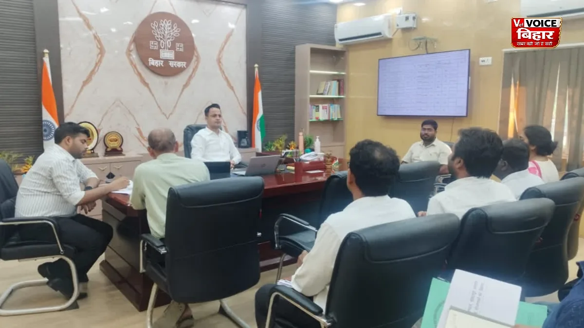 बिहार में बड़ी कार्रवाई, 118 पंचायत सचिव निलंबित 1 बिहार में बड़ी कार्रवाई, 118 पंचायत सचिव निलंबित