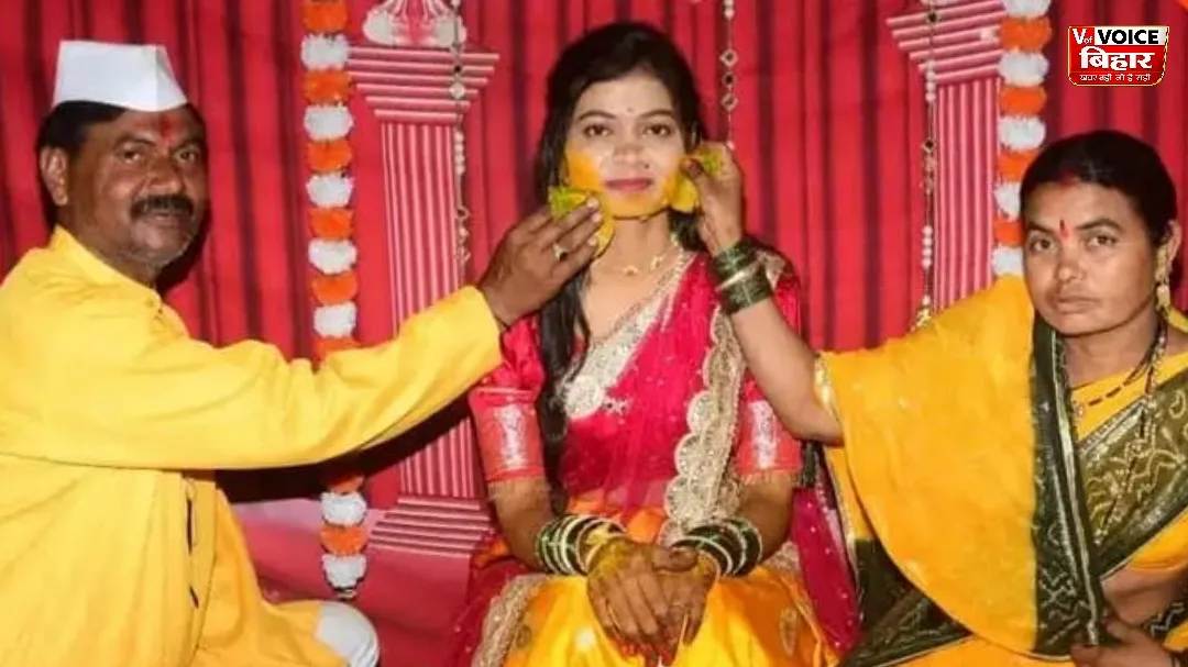 बेटी की विदाई के दौरान पिता को आया हार्ट अटैक, शादी की खुशियां मातम में बदलीं 1 बेटी की विदाई के दौरान पिता को आया हार्ट अटैक, शादी की खुशियां मातम में बदलीं