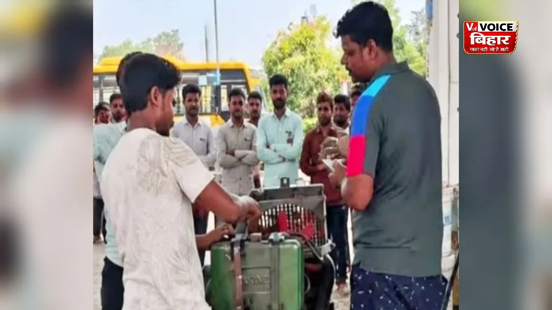डीजल नहीं मिला तो शादी वाले घर ने लगाया गजब जुगाड़, जेनरेटर को धक्का देकर पहुंच गए पेट्रोल पंप