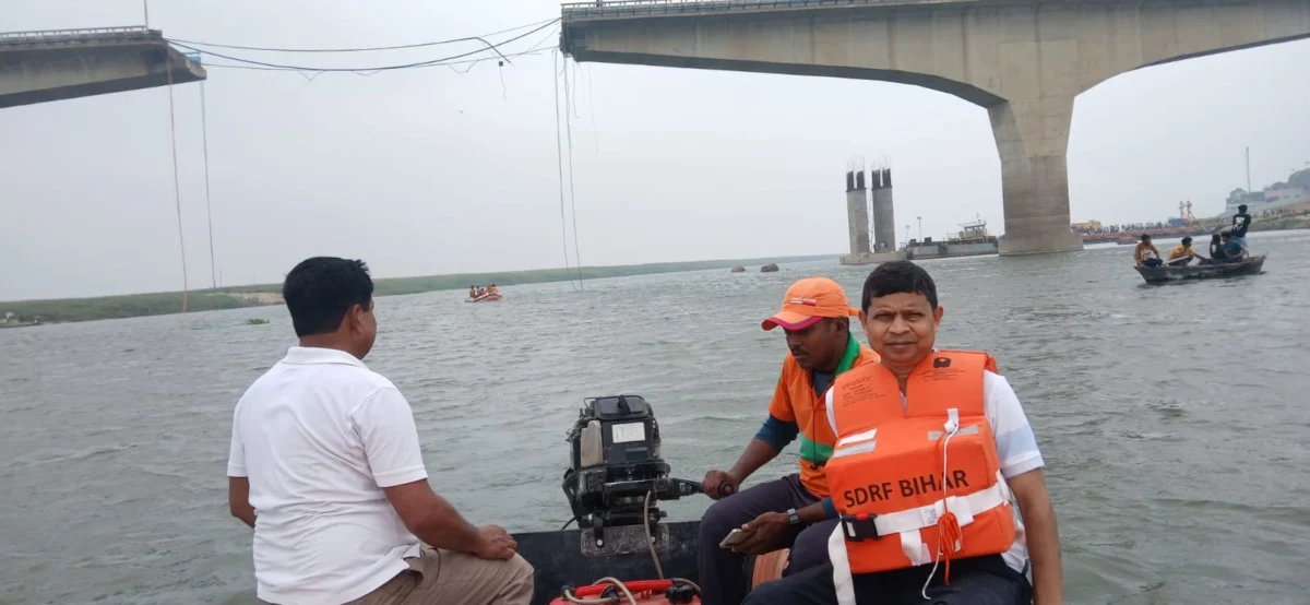भागलपुर: विक्रमशिला सेतु के मलबे में जिंदगी की तलाश; SDRF सर्च ऑपरेशन में नहीं मिला कोई वाहन या व्यक्ति