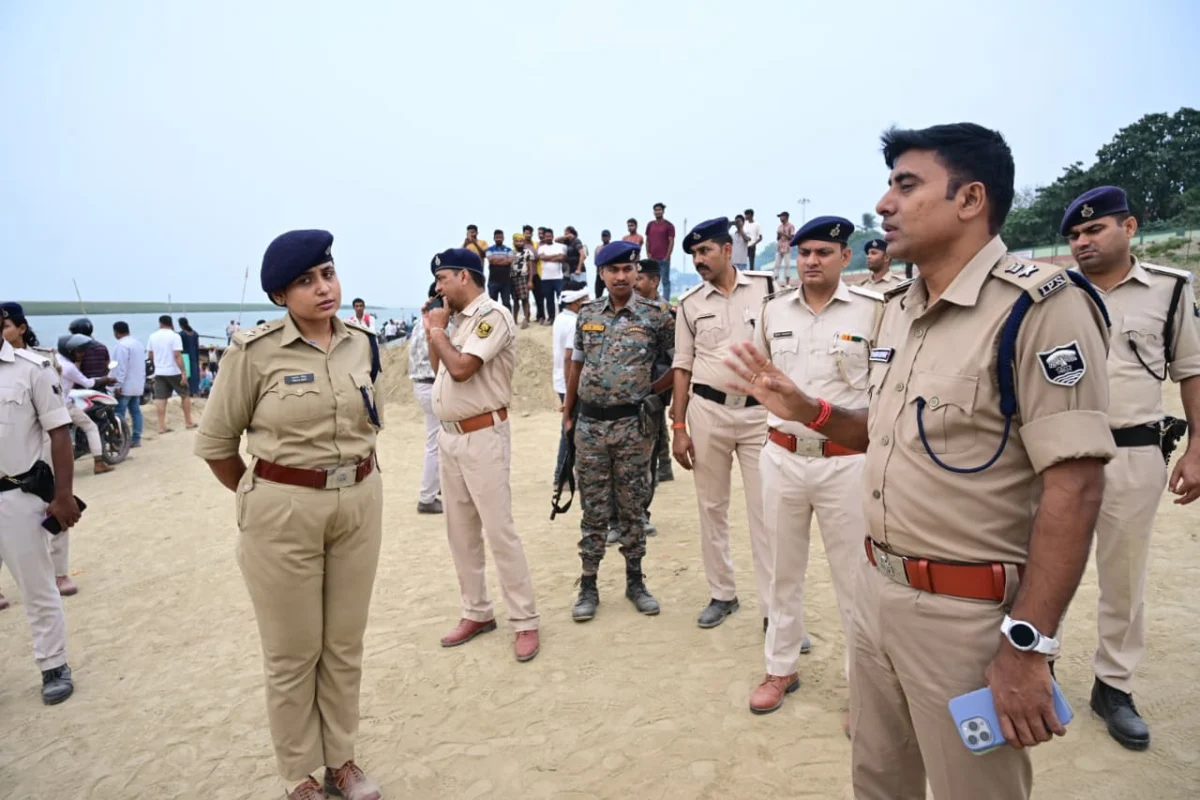 विक्रमशिला सेतु संकट: भागलपुर पुलिस की बड़ी अपील; सुल्तानगंज-मुंगेर रूट का करें इस्तेमाल, अफवाहों से बचें—एसएसपी प्रमोद कुमार यादव 1 विक्रमशिला सेतु संकट: भागलपुर पुलिस की बड़ी अपील; सुल्तानगंज-मुंगेर रूट का करें इस्तेमाल, अफवाहों से बचें—एसएसपी प्रमोद कुमार यादव