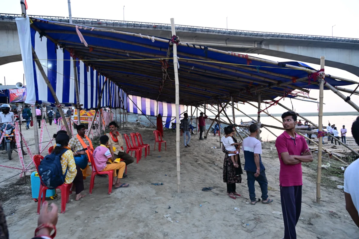 विक्रमशिला सेतु बंद होने के बाद भागलपुर प्रशासन अलर्ट, बरारी और महादेवपुर घाट पर बढ़ाई गई सुविधाएं