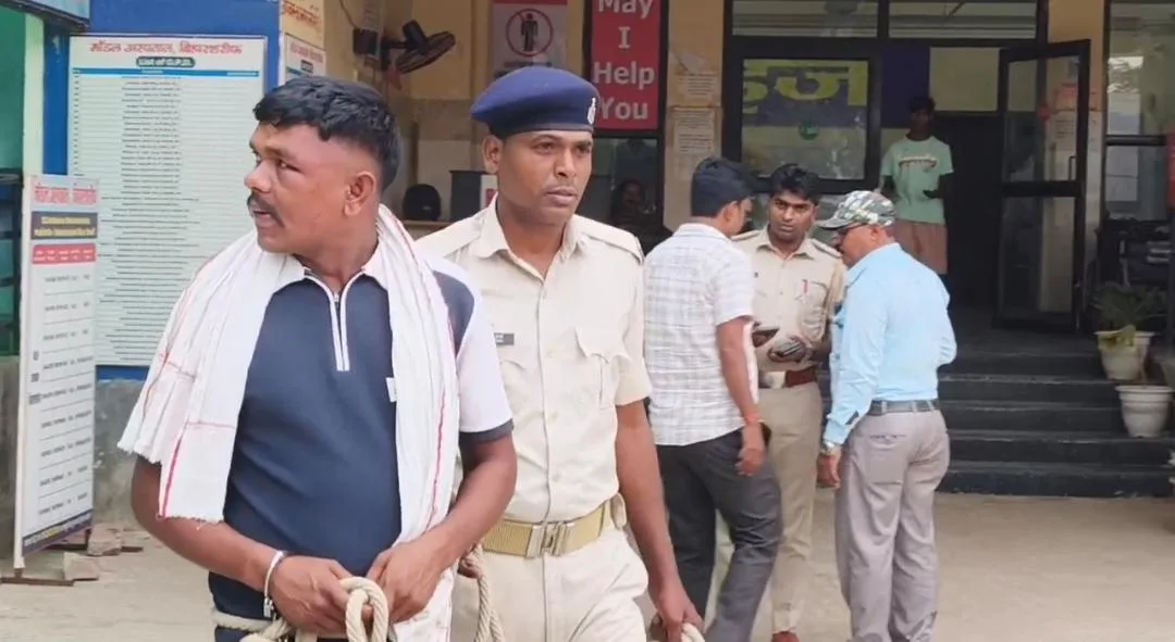 नालंदा में फर्जी सिपाही का खुलासा, रील बनाने के लिए पहनी खाकी फिर शुरू कर दी अवैध वसूली 1 नालंदा में फर्जी सिपाही का खुलासा, रील बनाने के लिए पहनी खाकी फिर शुरू कर दी अवैध वसूली