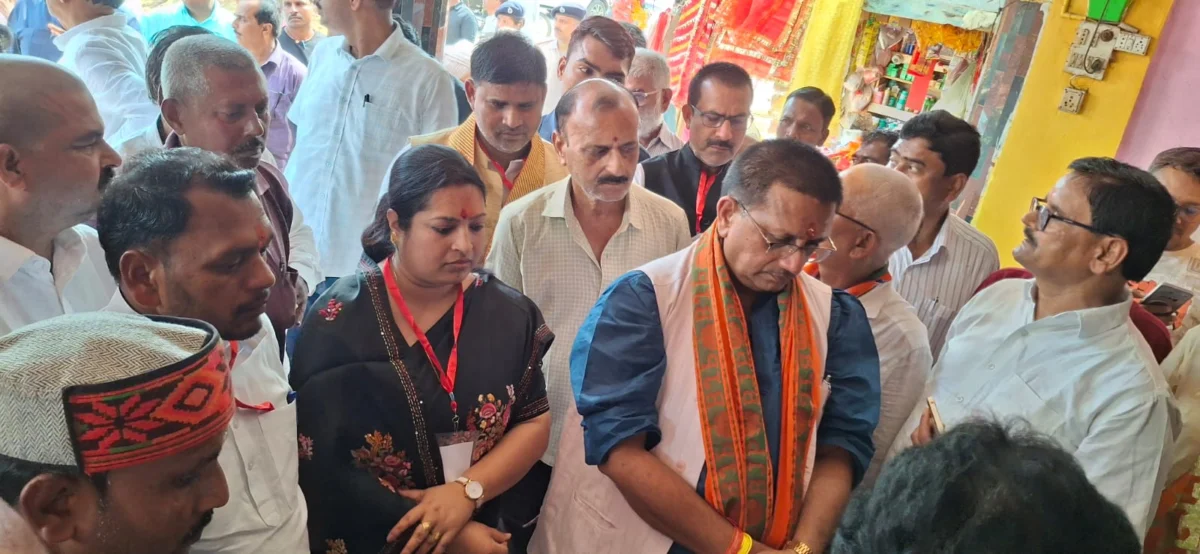 बांका में पथ निर्माण मंत्री शैलेंद्र कुमार का भव्य स्वागत, ढाकामोड़ से मंदार तक भाजपा कार्यकर्ताओं में दिखा उत्साह 1 बांका में पथ निर्माण मंत्री शैलेंद्र कुमार का भव्य स्वागत, ढाकामोड़ से मंदार तक भाजपा कार्यकर्ताओं में दिखा उत्साह