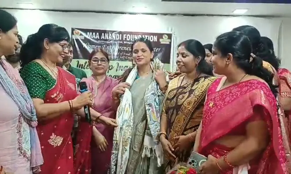 भागलपुर में छात्राओं को आत्मनिर्भर बनाने की पहल, मां आनंदी संस्था ने आयोजित किया इंटर्नशिप कार्यक्रम
