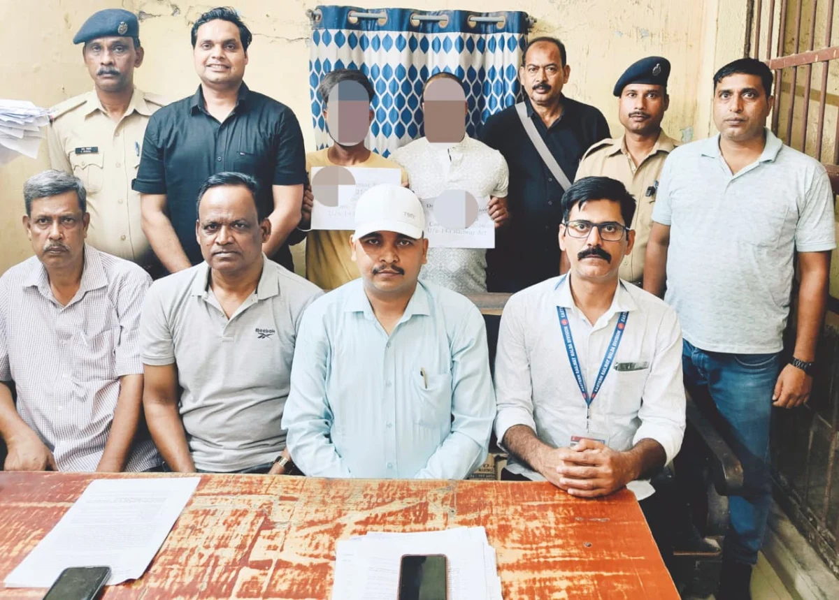 मालदा मंडल की बड़ी कार्रवाई, ऑपरेशन ‘उपलब्ध’ के तहत अवैध रेलवे टिकट कारोबार का भंडाफोड़; दो गिरफ्तार