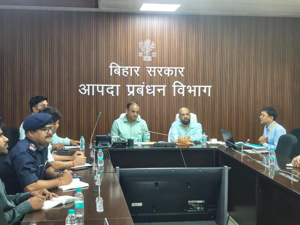 कल शाम 15 मिनट के लिए अंधेरे में डूब जाएंगे बिहार के 6 शहर, सायरन बजते ही बंद करनी होगी बत्तियां, जानें क्या है सरकार की बड़ी तैयारी