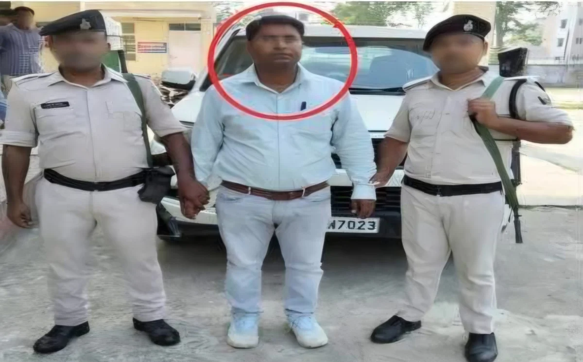 ​सीतामढ़ी में निगरानी का बड़ा एक्शन: पुपरी नगर परिषद का कनीय अभियंता विजय कुमार शर्मा ₹1.45 लाख रिश्वत लेते रंगे हाथ गिरफ्तार