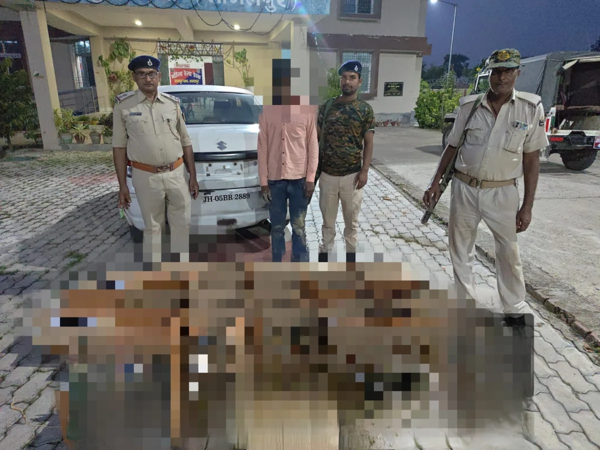 भागलपुर : रसलपुर पुलिस की बड़ी कार्रवाई, झारखंड से कार में छिपाकर लाई जा रही 247 लीटर विदेशी शराब जब्त, नवगछिया का धंधेबाज गिरफ्तार