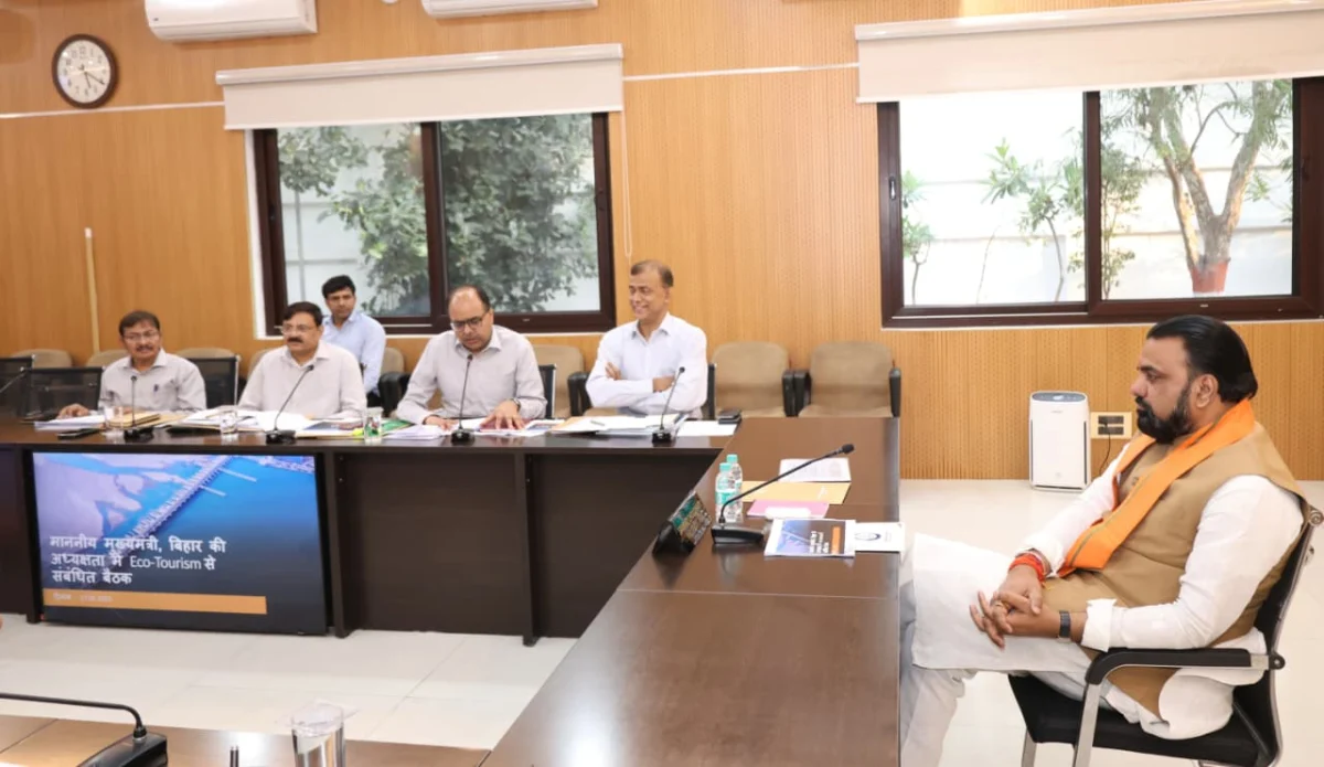 बिहार के जलाशयों के पास पीपीपी मॉडल पर विकसित होगा इको टूरिज्म: मुख्यमंत्री सम्राट चौधरी ने दिए आकर्षक पर्यटन पैकेज तैयार करने के निर्देश 1 बिहार के जलाशयों के पास पीपीपी मॉडल पर विकसित होगा इको टूरिज्म: मुख्यमंत्री सम्राट चौधरी ने दिए आकर्षक पर्यटन पैकेज तैयार करने के निर्देश