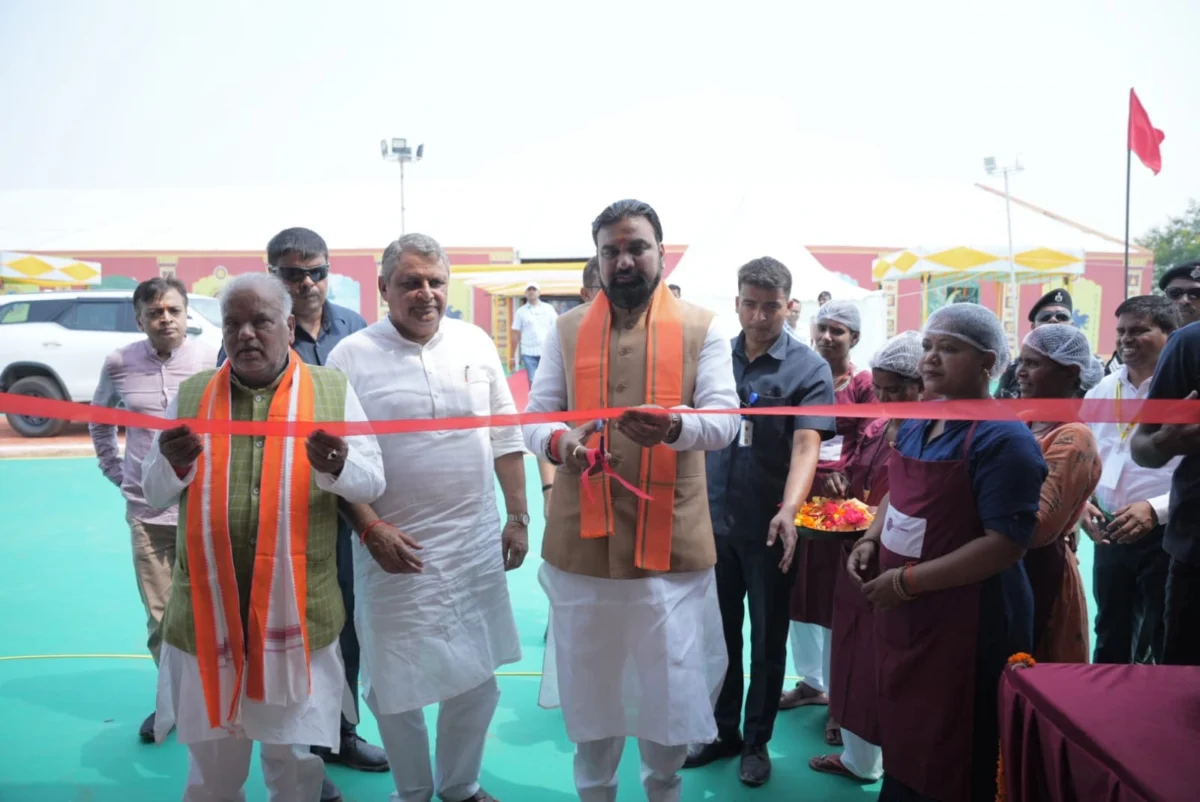 राजगीर में मलमास मेला 2026 का भव्य आगाज: मुख्यमंत्री सम्राट चौधरी ने संतों के साथ किया ध्वजारोहण, श्रद्धालुओं की सुरक्षा के कड़े निर्देश