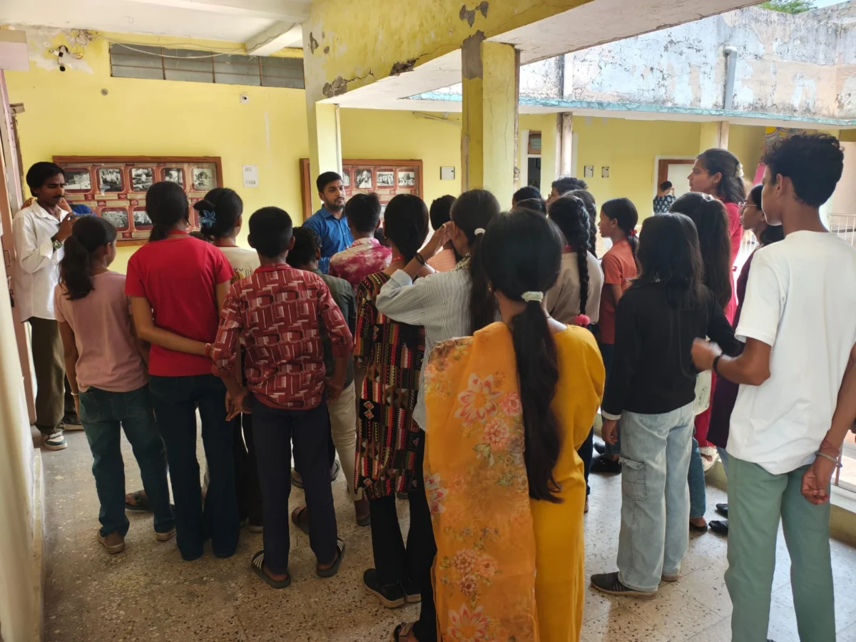भागलपुर संग्रहालय में अंतरराष्ट्रीय संग्रहालय दिवस की धूम: नई टेराकोटा दीर्घा का लोकार्पण, विरासत और लोक कला के रंग में रंगे विद्यार्थी 1 भागलपुर संग्रहालय में अंतरराष्ट्रीय संग्रहालय दिवस की धूम: नई टेराकोटा दीर्घा का लोकार्पण, विरासत और लोक कला के रंग में रंगे विद्यार्थी