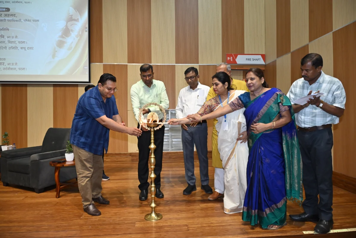 ​बापू टावर में विश्व संग्रहालय दिवस पर विमर्श: आर्टिफिशियल इंटेलिजेंस और डिजिटल विधा से बदलेगा म्यूजियम का स्वरूप