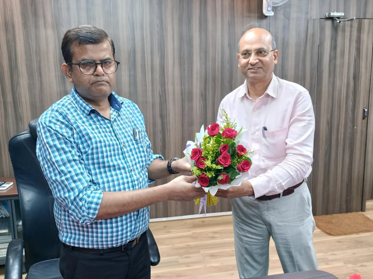लोक स्वास्थ्य अभियंत्रण विभाग के नए प्रधान सचिव बने राजेश कुमार: संभाला पदभार, जल आपूर्ति और ढांचागत विकास की गति तेज करने का रणनीतिक खाका 1 लोक स्वास्थ्य अभियंत्रण विभाग के नए प्रधान सचिव बने राजेश कुमार: संभाला पदभार, जल आपूर्ति और ढांचागत विकास की गति तेज करने का रणनीतिक खाका