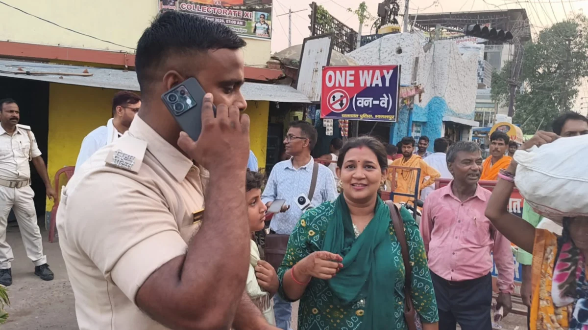 भागलपुर में बच्चे की चेन छीनकर भाग रहा था बदमाश, मां की बहादुरी से पकड़ाया; लोगों ने घेरकर कर दी पिटाई