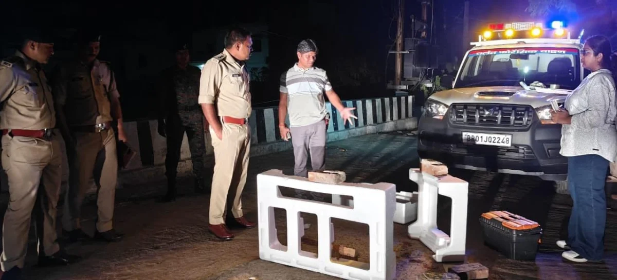 मधुबनी में ठेकेदार निखिल झा की गोली मारकर हत्या, रात में ताबड़तोड़ फायरिंग से दहला इलाका 1 मधुबनी में ठेकेदार निखिल झा की गोली मारकर हत्या, रात में ताबड़तोड़ फायरिंग से दहला इलाका