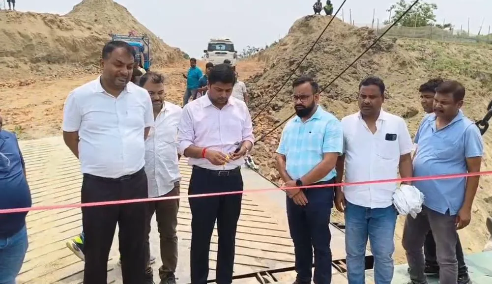 विक्रमशिला सेतु संकट के बीच गंगा बनी नई लाइफलाइन, भागलपुर में शुरू हुई कार्गो जहाज सेवा से व्यापार और यातायात को बड़ी राहत