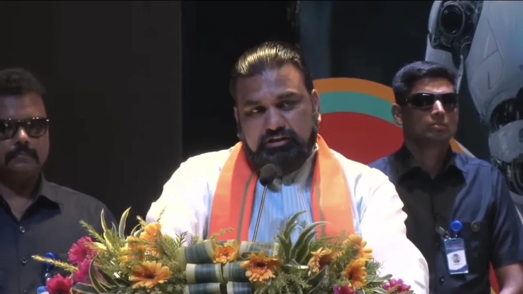सरकारी स्कूलों की तस्वीर बदलने की तैयारी में बिहार सरकार, मॉडल स्कूलों के जरिए निजी शिक्षा को देने की चुनौती 1 सरकारी स्कूलों की तस्वीर बदलने की तैयारी में बिहार सरकार, मॉडल स्कूलों के जरिए निजी शिक्षा को देने की चुनौती