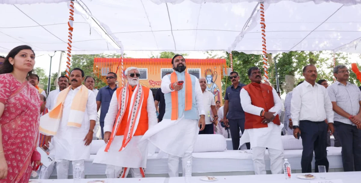 बक्सर के रामरेखा घाट पर लगेगी प्रभु श्रीराम की भव्य प्रतिमा, मुख्यमंत्री सम्राट चौधरी ने विकास योजनाओं का लिया जायजा 1 बक्सर के रामरेखा घाट पर लगेगी प्रभु श्रीराम की भव्य प्रतिमा, मुख्यमंत्री सम्राट चौधरी ने विकास योजनाओं का लिया जायजा