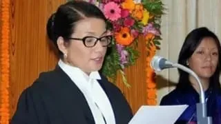 पटना हाईकोर्ट को मिलेगी नई महिला कमान: न्यायमूर्ति मीनाक्षी एम राय होंगी बिहार की नई मुख्य न्यायाधीश, सुप्रीम कोर्ट ने की अनुशंसा 1 पटना हाईकोर्ट को मिलेगी नई महिला कमान: न्यायमूर्ति मीनाक्षी एम राय होंगी बिहार की नई मुख्य न्यायाधीश, सुप्रीम कोर्ट ने की अनुशंसा