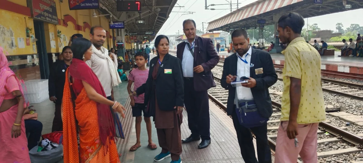 मालदा मंडल का बड़ा टिकट जांच अभियान: भागलपुर-साहिबगंज रूट समेत कई ट्रेनों में कार्रवाई, 638 यात्रियों से वसूला गया ₹4.55 लाख जुर्माना