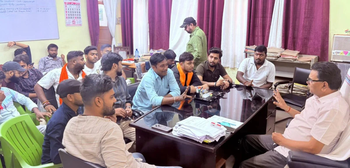 टीएमबीयू में छात्र राजनीति गरमाई: एबीवीपी ने विश्वविद्यालय प्रशासन पर लगाए गंभीर आरोप, 5 दिन में कार्रवाई नहीं हुई तो आंदोलन की चेतावनी 1 टीएमबीयू में छात्र राजनीति गरमाई: एबीवीपी ने विश्वविद्यालय प्रशासन पर लगाए गंभीर आरोप, 5 दिन में कार्रवाई नहीं हुई तो आंदोलन की चेतावनी