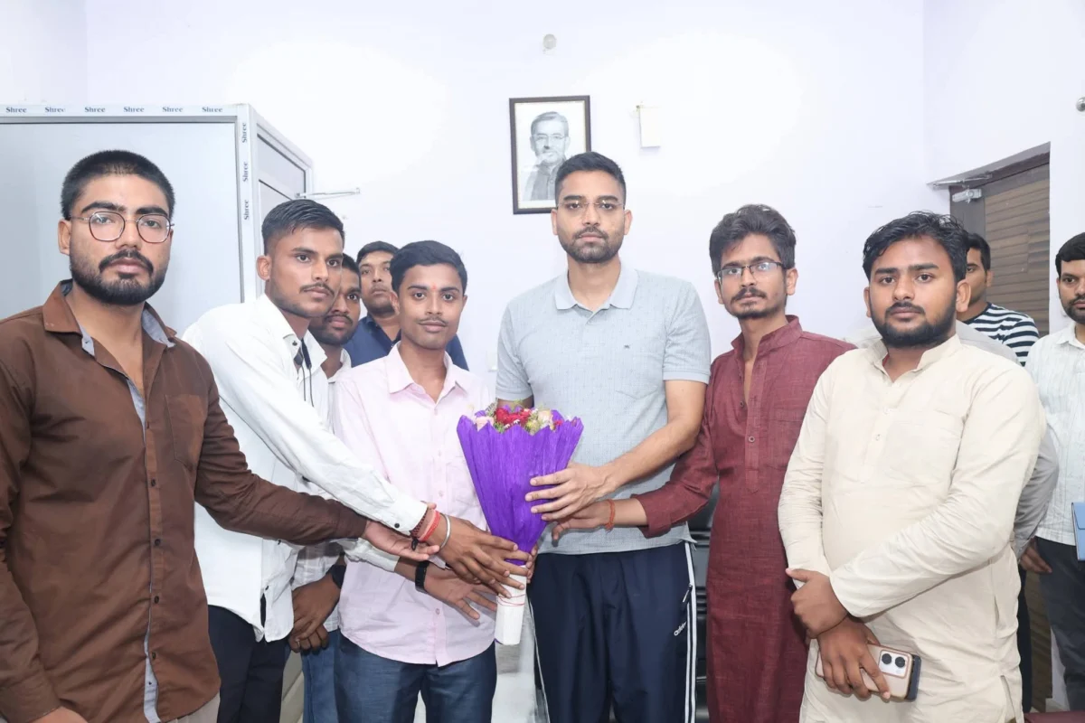 भागलपुर विश्वविद्यालय की बदहाल व्यवस्था पर छात्रों का बड़ा प्रदर्शनात्मक कदम, मंत्री को सौंपा गया भ्रष्टाचार और शैक्षणिक अराजकता का विस्तृत ज्ञापन 1 भागलपुर विश्वविद्यालय की बदहाल व्यवस्था पर छात्रों का बड़ा प्रदर्शनात्मक कदम, मंत्री को सौंपा गया भ्रष्टाचार और शैक्षणिक अराजकता का विस्तृत ज्ञापन