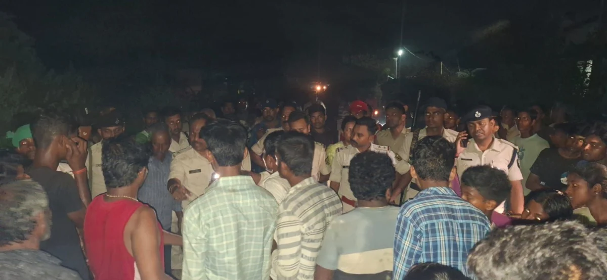 वट सावित्री का सामान लेकर ससुराल जा रहे युवक को पिकअप ने कुचला, सुपौल में दर्दनाक मौत 2 वट सावित्री का सामान लेकर ससुराल जा रहे युवक को पिकअप ने कुचला, सुपौल में दर्दनाक मौत